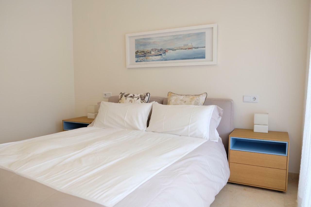 Luxury Modern Apartment With Terrace, Pool And Garage! มาร์เบยา ภายนอก รูปภาพ